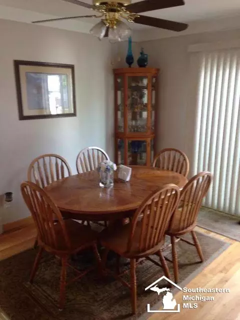 8242 Huron, Taylor, MI 48180 photo 6