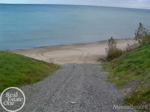 4470 Lakeshore, Deckerville, MI 48427 photo 36