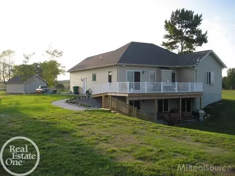 4470 Lakeshore, Deckerville, MI 48427 photo 1