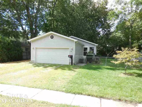 725 Washington, Algonac, MI 48001 photo 4
