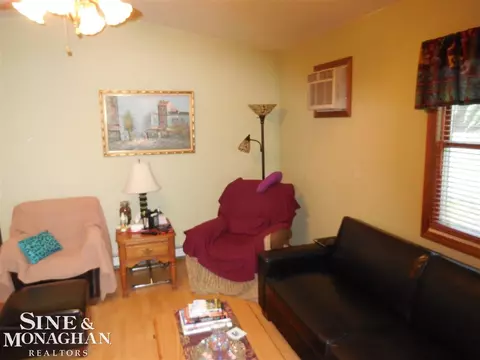 725 Washington, Algonac, MI 48001 photo 19