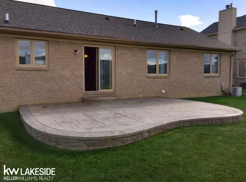 21637 Clifford, Macomb, MI 48044 photo 30