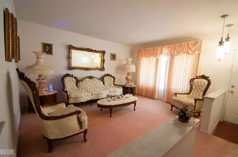 11076 E 10 Mile, Warren, MI 48089 photo 4