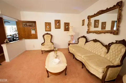 11076 E 10 Mile, Warren, MI 48089 photo 5
