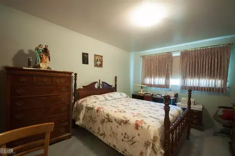 11076 E 10 Mile, Warren, MI 48089 photo 17