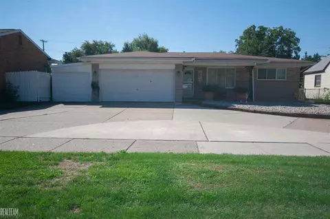 11076 E 10 Mile, Warren, MI 48089 photo 1