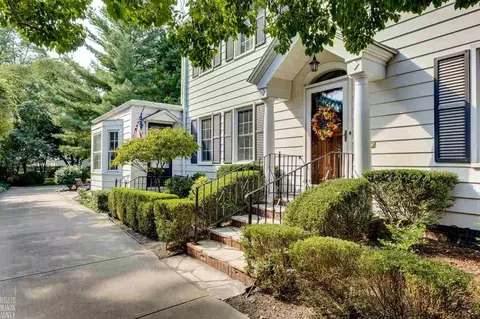 617 Washington, Grosse Pointe, MI 48230 photo 1
