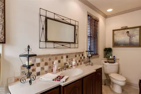 617 Washington, Grosse Pointe, MI 48230 photo 12