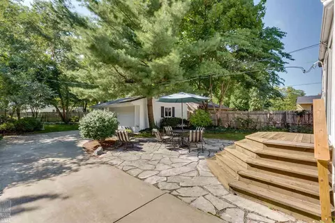 617 Washington, Grosse Pointe, MI 48230 photo 23