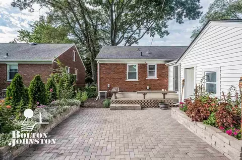 2040 Allard, Grosse Pointe Woods, MI 48236 photo 26