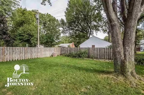 2040 Allard, Grosse Pointe Woods, MI 48236 photo 35