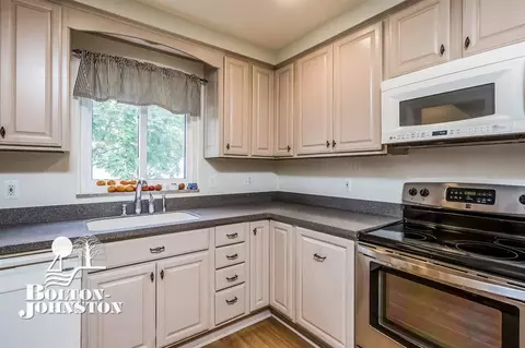 2040 Allard, Grosse Pointe Woods, MI 48236 photo 10