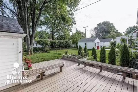 2040 Allard, Grosse Pointe Woods, MI 48236 photo 24