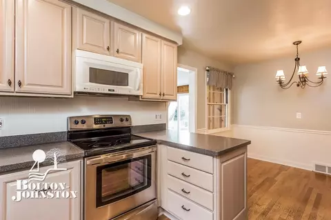 2040 Allard, Grosse Pointe Woods, MI 48236 photo 11