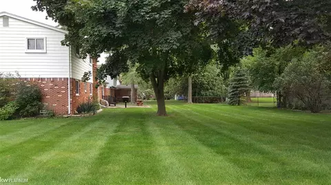 3951 Forge, Troy, MI 48083 photo 5
