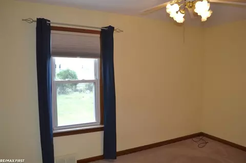 16454 10 Mile, Eastpointe, MI 48021 photo 5