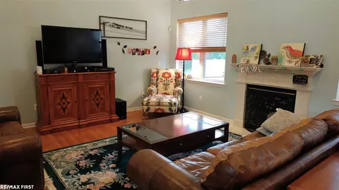 46514 Chalmers, Macomb, MI 48044 photo 5