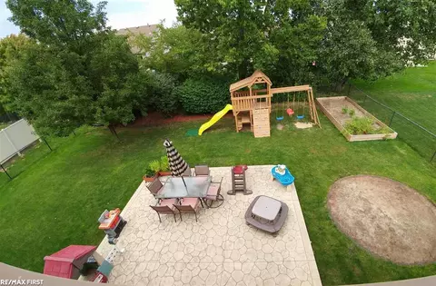 46514 Chalmers, Macomb, MI 48044 photo 32