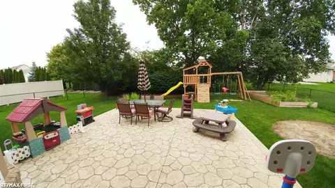 46514 Chalmers, Macomb, MI 48044 photo 33