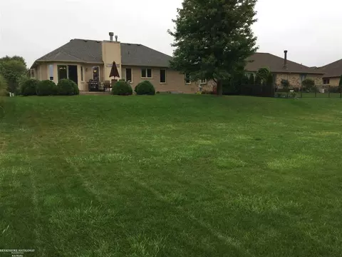 50317 Murray, Macomb, MI 48044 photo 8