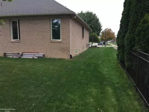 50317 Murray, Macomb, MI 48044 photo 13