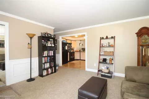 32742 Stricker, Warren, MI 48088 photo 9
