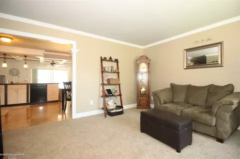 32742 Stricker, Warren, MI 48088 photo 8