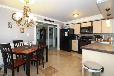 32742 Stricker, Warren, MI 48088 photo 3