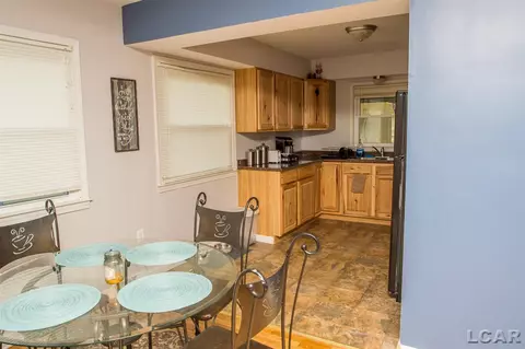 417 Riverside, Adrian, MI 49221 photo 8