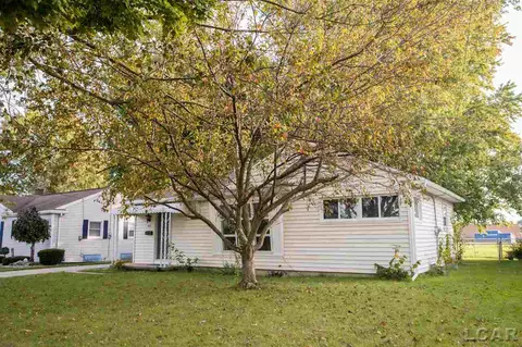 417 Riverside, Adrian, MI 49221 photo 2
