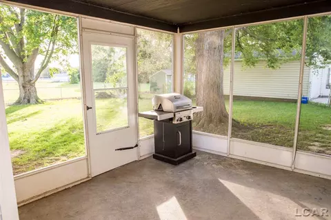 417 Riverside, Adrian, MI 49221 photo 30