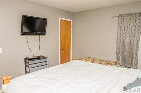 417 Riverside, Adrian, MI 49221 photo 17