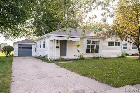 417 Riverside, Adrian, MI 49221 photo 3
