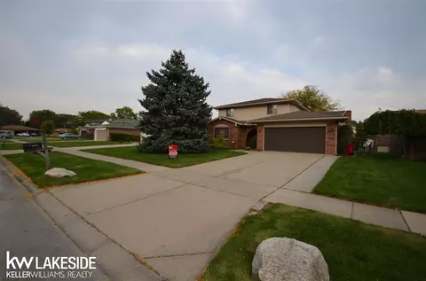 46424 Meadow, Macomb, MI 48044 photo 1