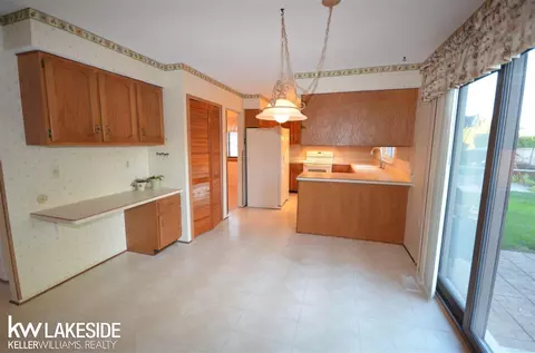46424 Meadow, Macomb, MI 48044 photo 8