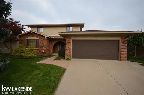46424 Meadow, Macomb, MI 48044 photo 2