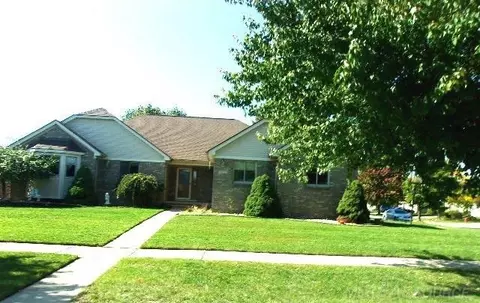 33837 Pineview, Fraser, MI 48026 photo 1