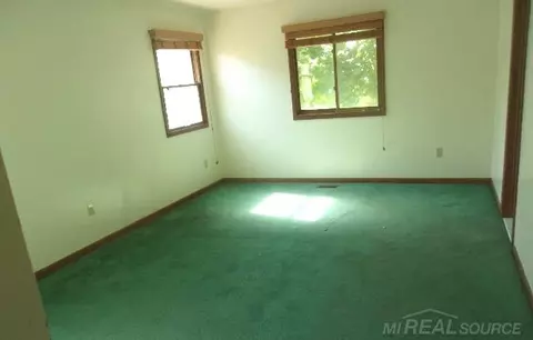 33837 Pineview, Fraser, MI 48026 photo 9