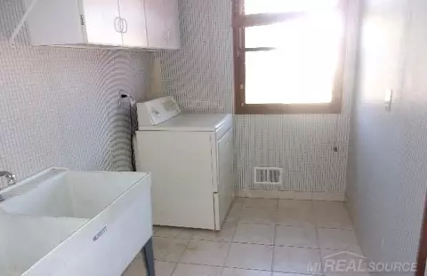 33837 Pineview, Fraser, MI 48026 photo 13