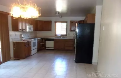 33837 Pineview, Fraser, MI 48026 photo 6