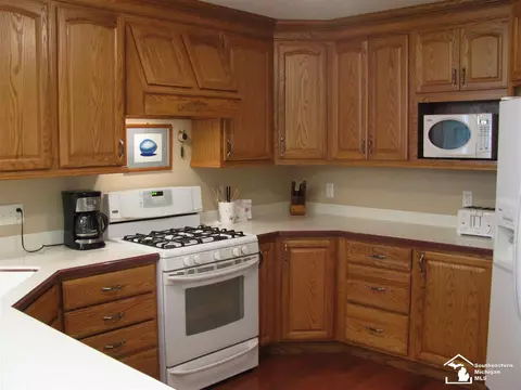 3982 Geiman, Monroe, MI 48162 photo 7