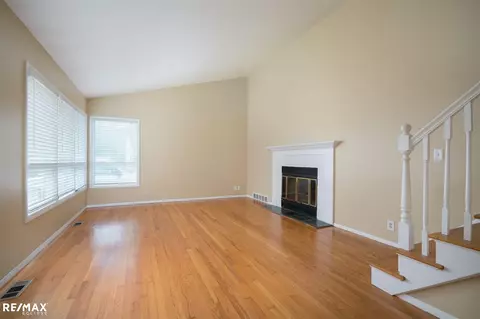 1220 Key W, Clawson, MI 48017 photo 3