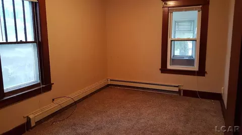 349 Beecher, Adrian, MI 49221 photo 4
