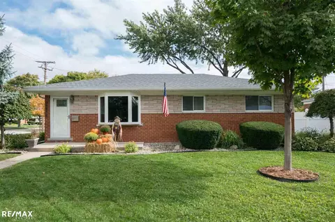 32036 Bunert, Warren, MI 48088 photo 1
