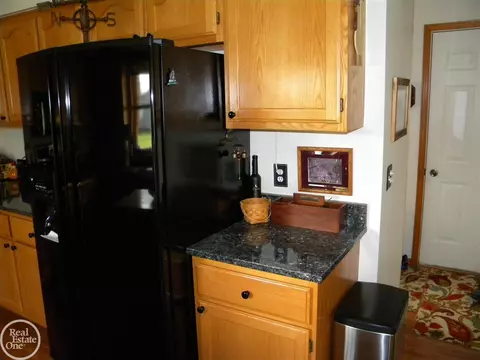 18966 Plantation, Macomb, MI 48044 photo 5