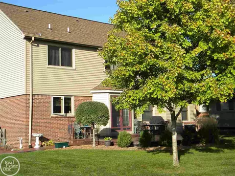 18966 Plantation, Macomb, MI 48044 photo 61