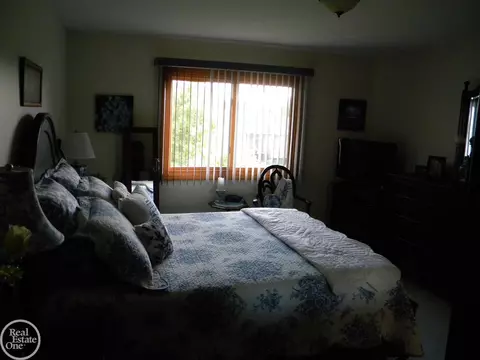 18966 Plantation, Macomb, MI 48044 photo 29