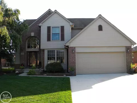 18966 Plantation, Macomb, MI 48044 photo 1