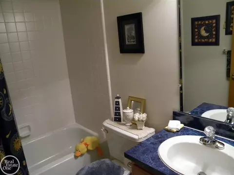 18966 Plantation, Macomb, MI 48044 photo 37