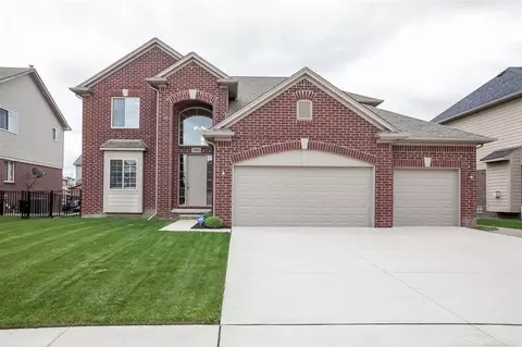 20820 Stalybridge, Macomb, MI 48044 photo 2